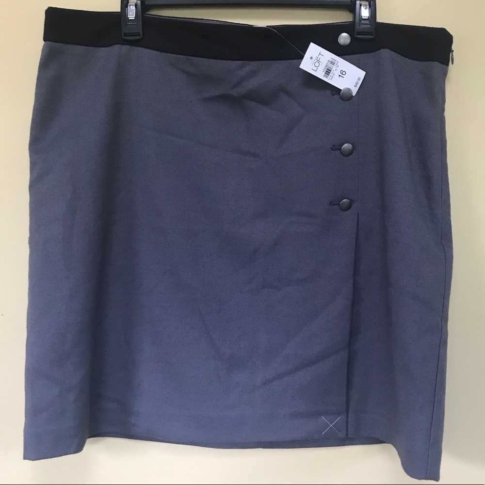 3/$30 | Ann Taylor LOFT Wrap Skirt